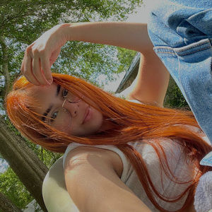 Meet your Posher, Elena